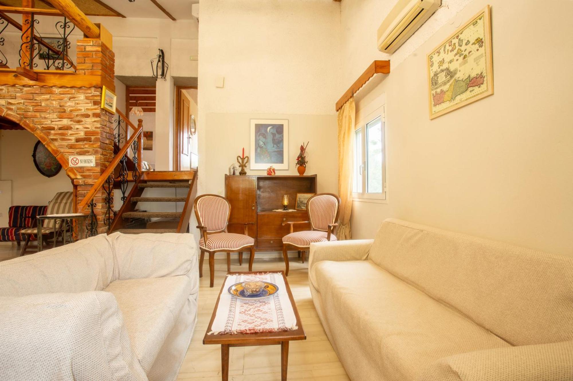 Kamera House Khordhakion Exterior photo