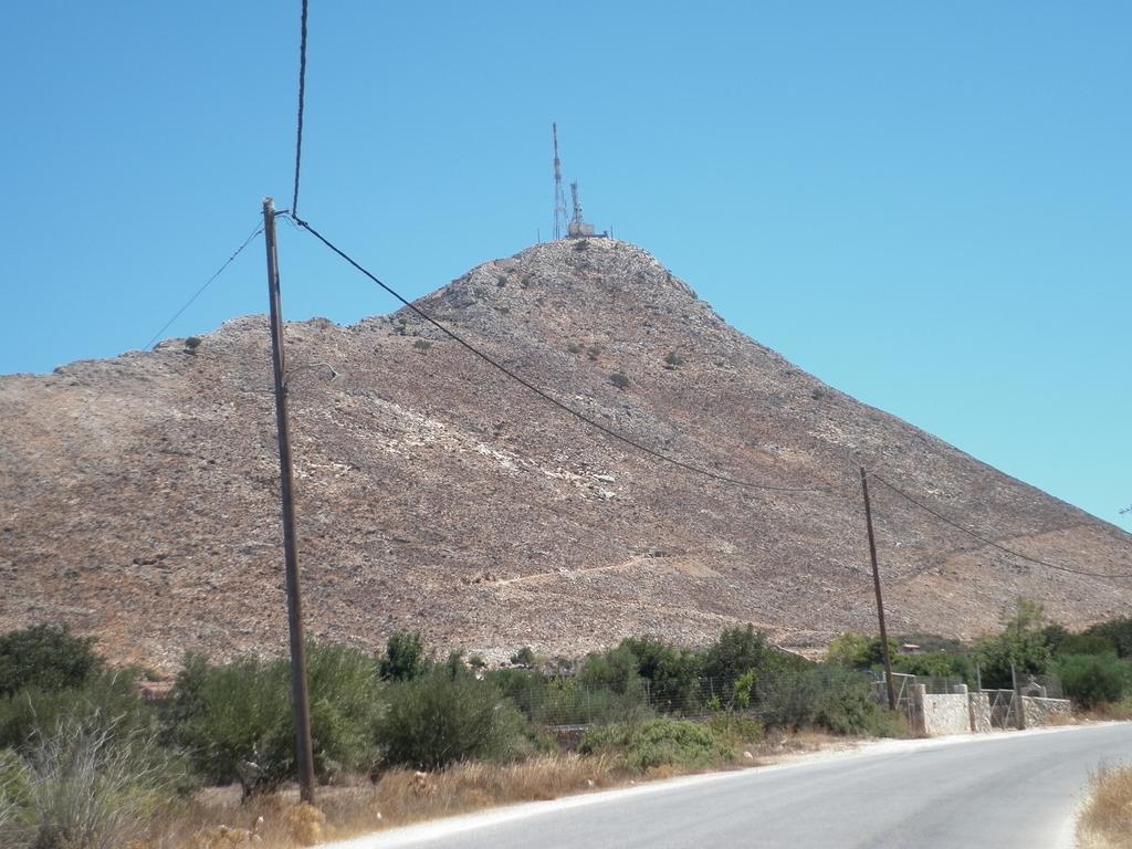 Kamera House Khordhakion Exterior photo